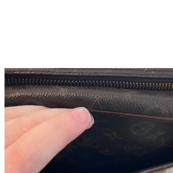 Vintage Trocadero Handbag Monogram Canvas 30 - Picture 2 of 12